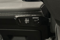 sininen Audi Q6 e-tron 2024 kuva 24.