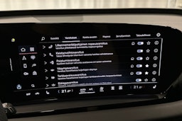 sininen Audi Q6 e-tron 2024 kuva 29.