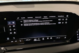 sininen Audi Q6 e-tron 2024 kuva 32.