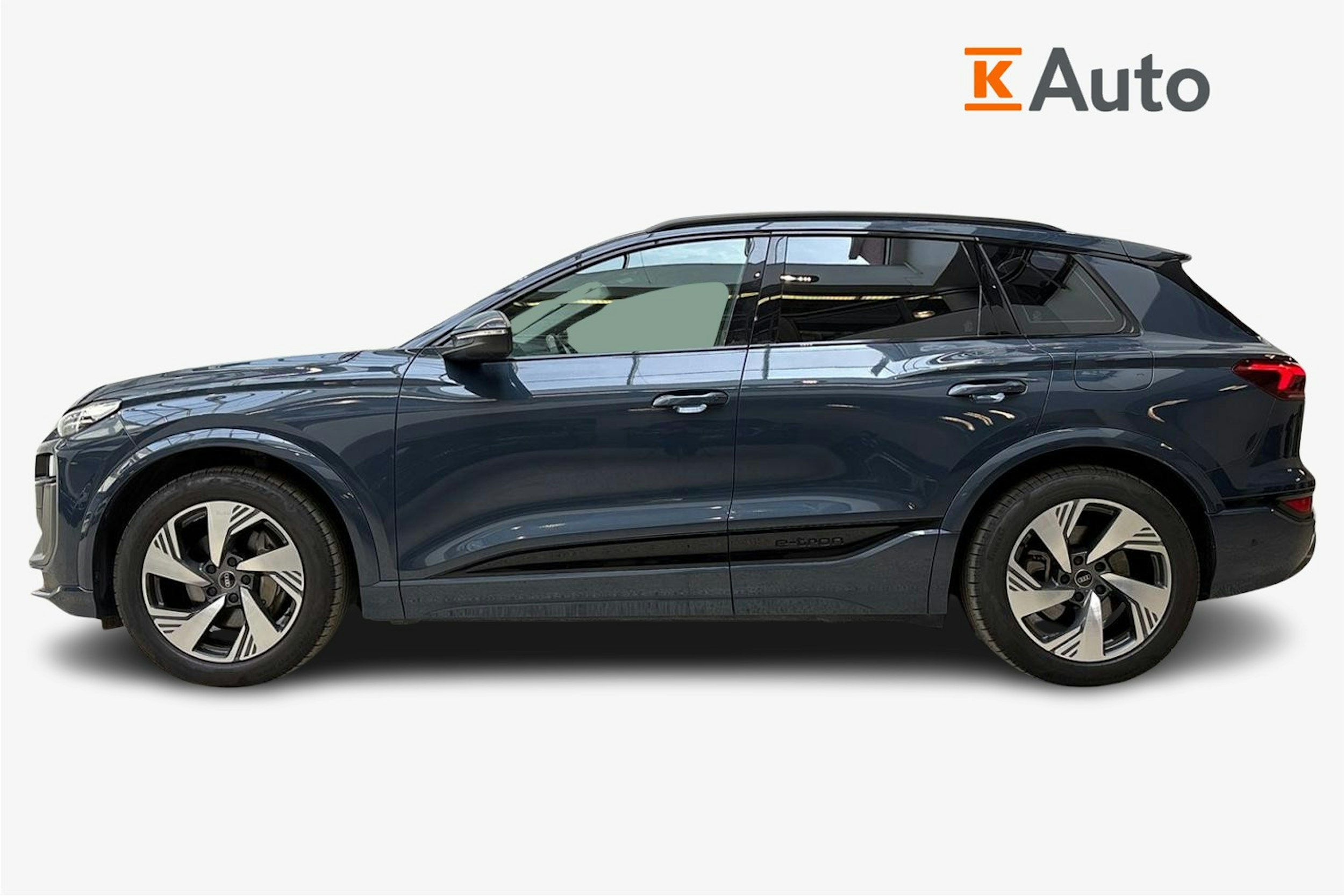met. sininen Audi Q6 e-tron 2024 kuva 6.