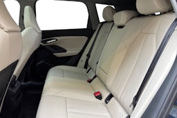 met. sininen Audi Q6 e-tron 2024 kuva 10.