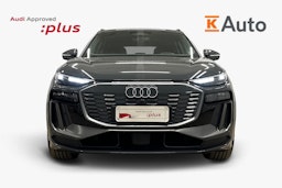 harmaa Audi Q6 e-tron 2024 kuva 5.