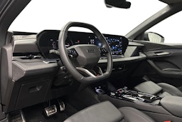 harmaa Audi Q6 e-tron 2024 kuva 7.