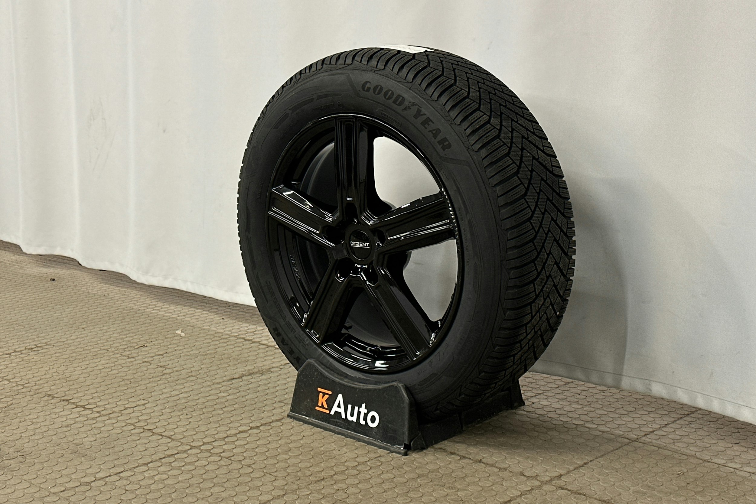 harmaa Audi Q6 e-tron 2024 kuva 12.