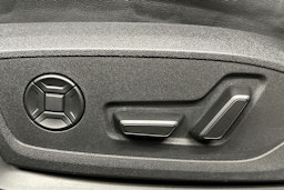 harmaa Audi Q6 e-tron 2024 kuva 16.