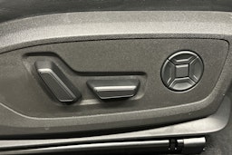 harmaa Audi Q6 e-tron 2024 kuva 17.