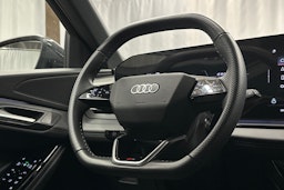 harmaa Audi Q6 e-tron 2024 kuva 18.