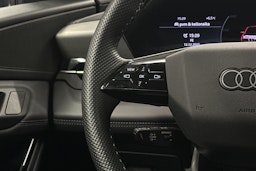 harmaa Audi Q6 e-tron 2024 kuva 19.