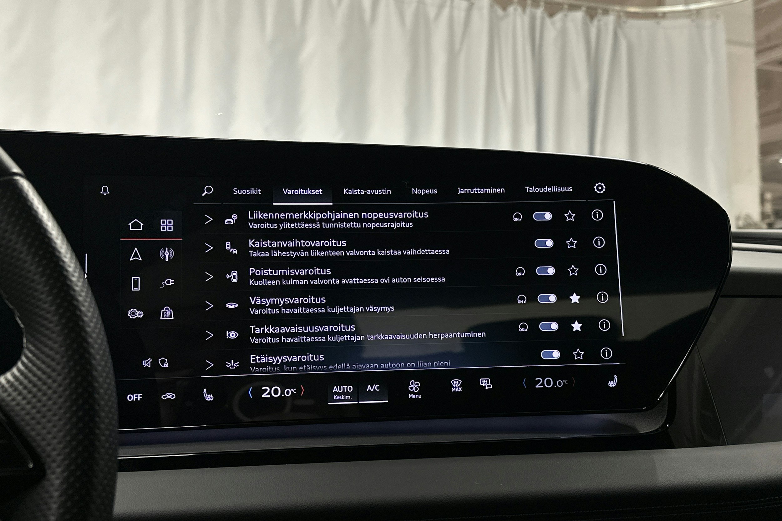 harmaa Audi Q6 e-tron 2024 kuva 27.