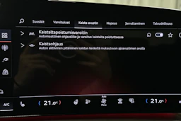 valkoinen Audi Q6 e-tron 2024 kuva 24.
