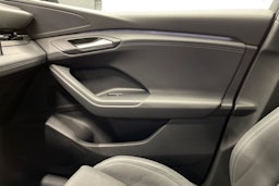 Harmaa Audi Q6 e-tron 2024 kuva 27.