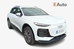 Valkoinen Audi Q6 e-tron 2024 kuva 1.