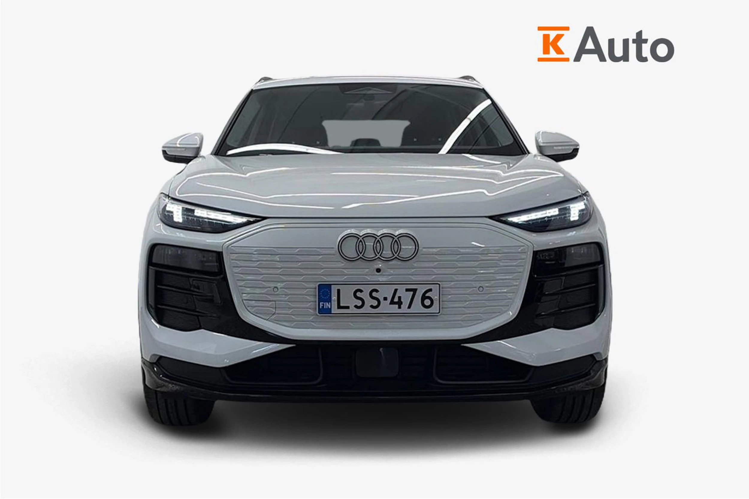 Valkoinen Audi Q6 e-tron 2024 kuva 4.
