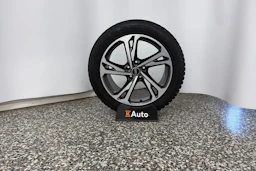 Valkoinen Audi Q6 e-tron 2024 kuva 10.