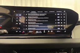 Valkoinen Audi Q6 e-tron 2024 kuva 20.