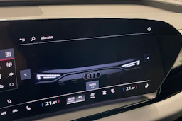 Harmaa Audi Q6 e-tron 2024 kuva 24.