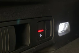 Harmaa Audi Q6 e-tron 2024 kuva 29.