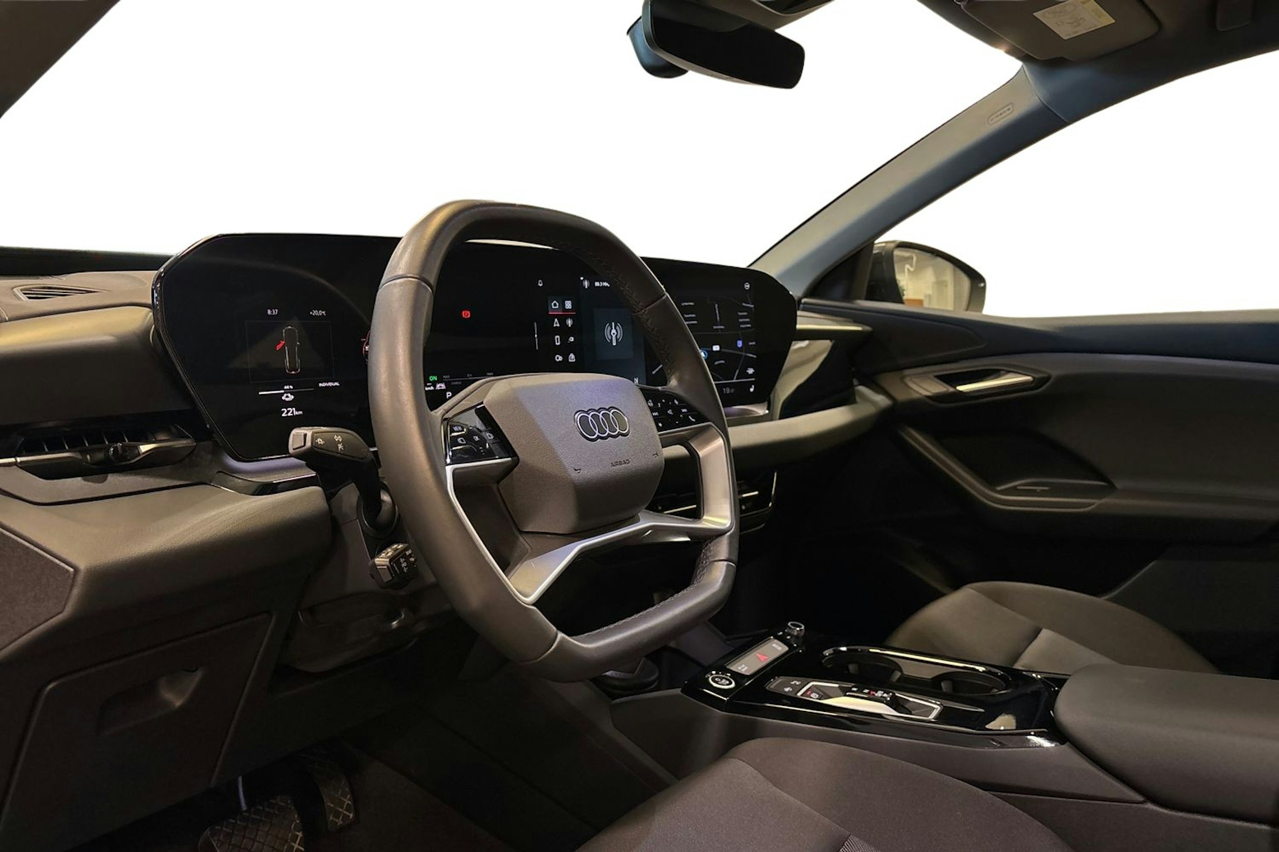 met. harmaa Audi Q6 e-tron 2024 kuva 7.