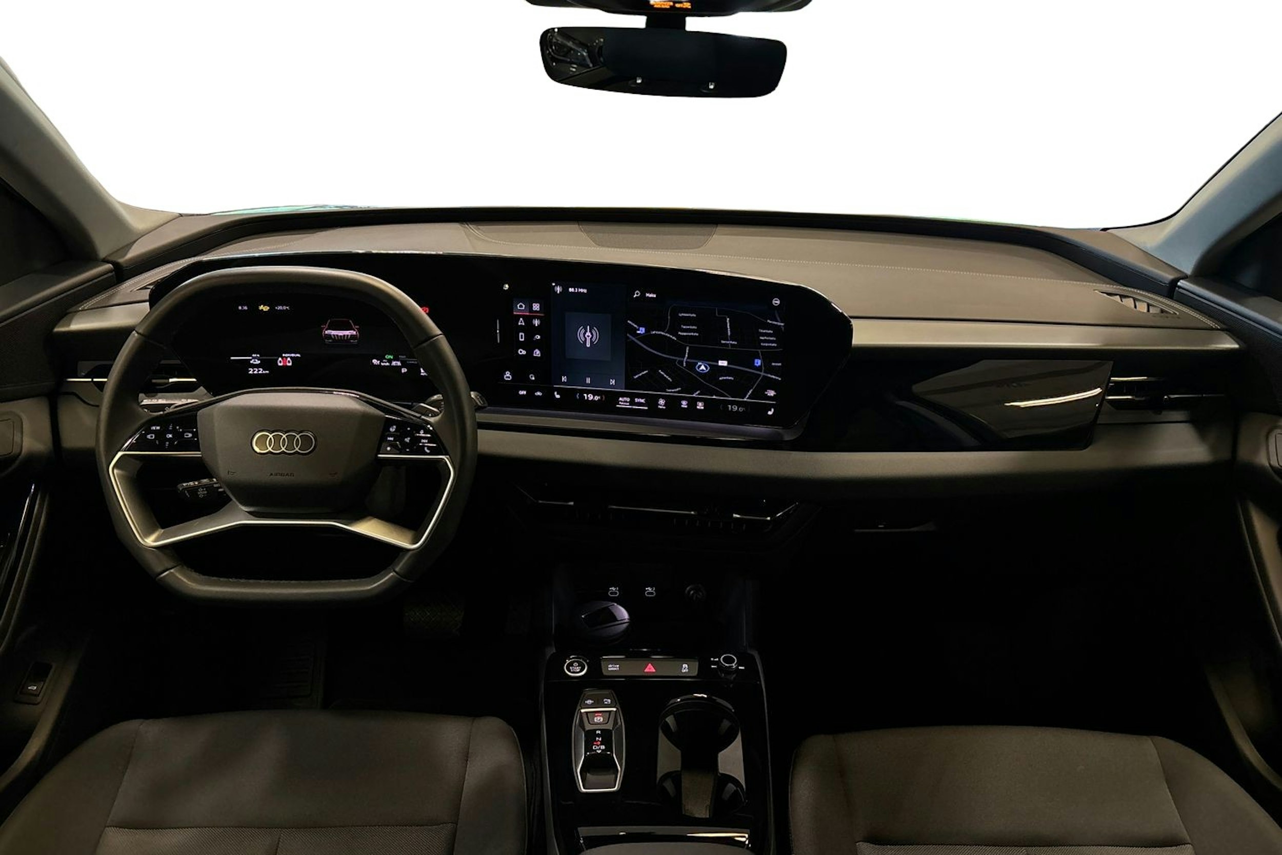 met. harmaa Audi Q6 e-tron 2024 kuva 9.