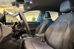 met. harmaa Audi Q6 e-tron 2024 kuva 14.