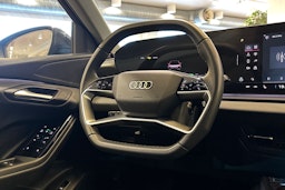 met. harmaa Audi Q6 e-tron 2024 kuva 15.