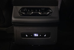 met. harmaa Audi Q6 e-tron 2024 kuva 16.