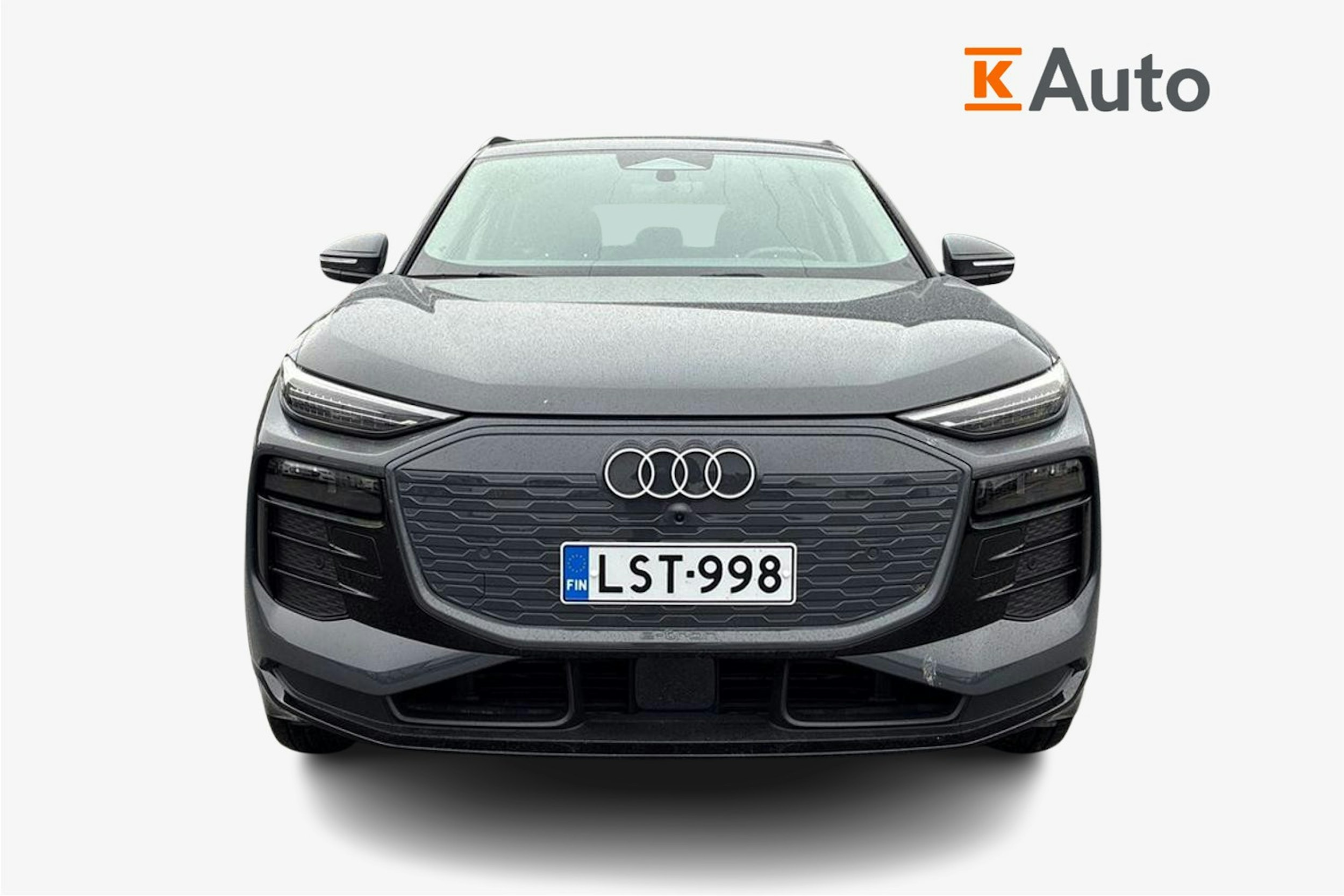 Harmaa Audi Q6 e-tron 2024 kuva 4.