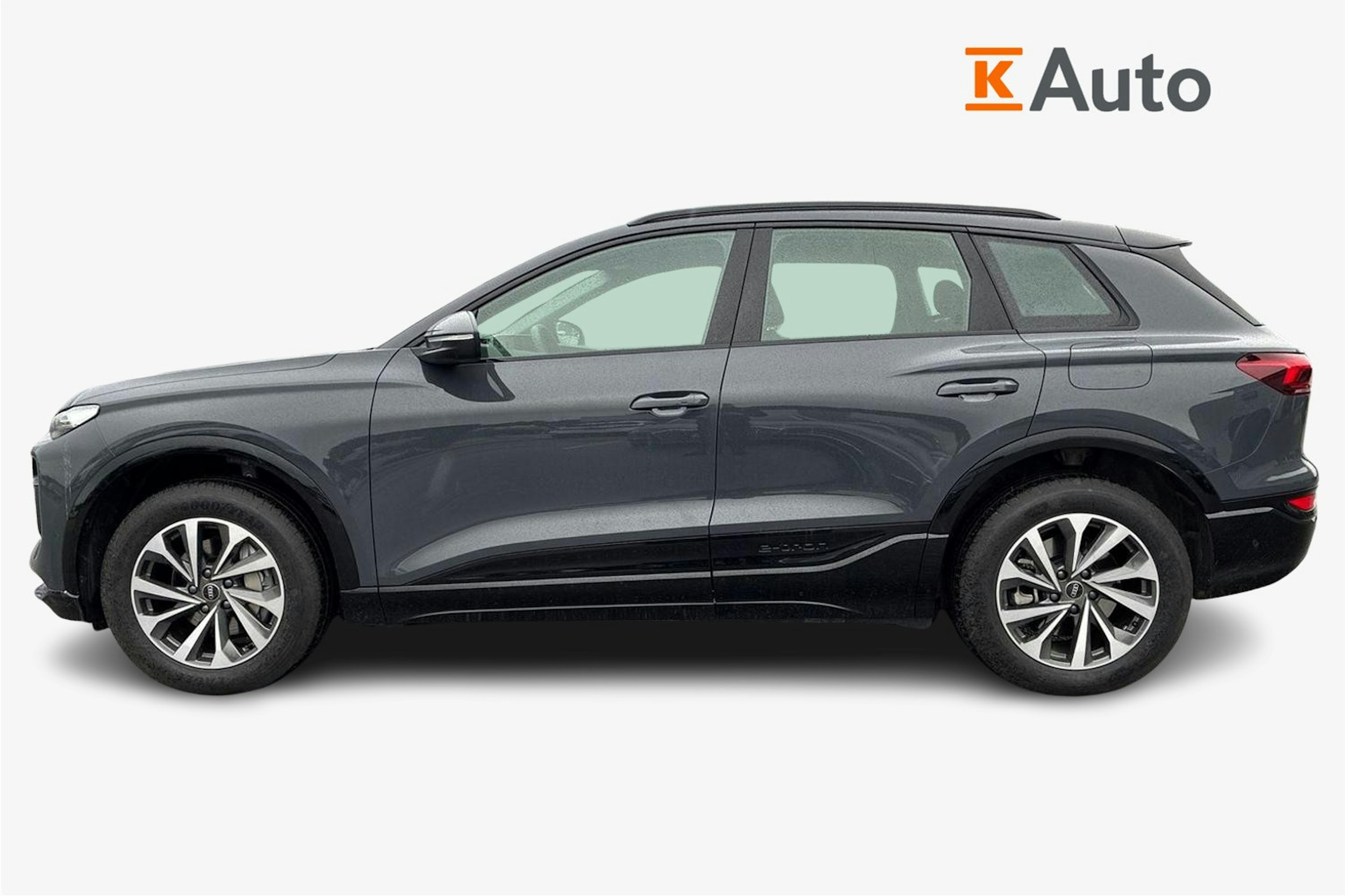 Harmaa Audi Q6 e-tron 2024 kuva 5.