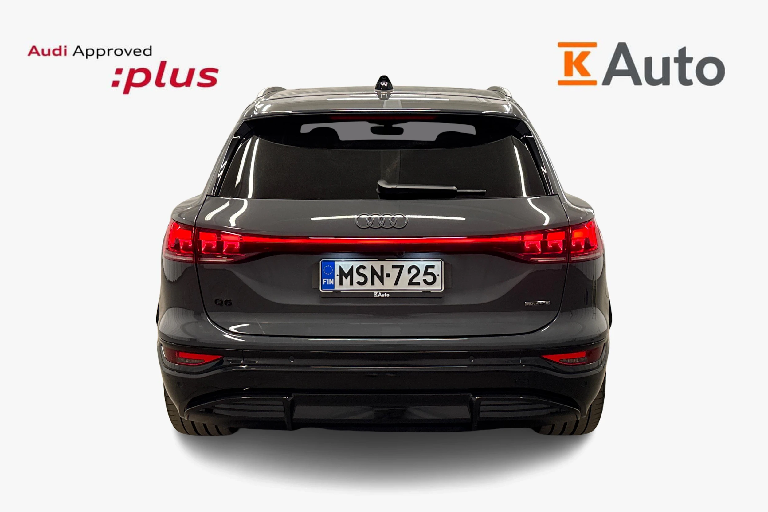 harmaa Audi Q6 e-tron 2024 kuva 3.