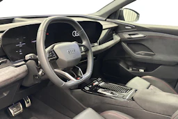 harmaa Audi Q6 e-tron 2024 kuva 6.