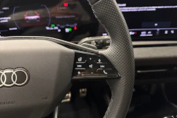 harmaa Audi Q6 e-tron 2024 kuva 12.