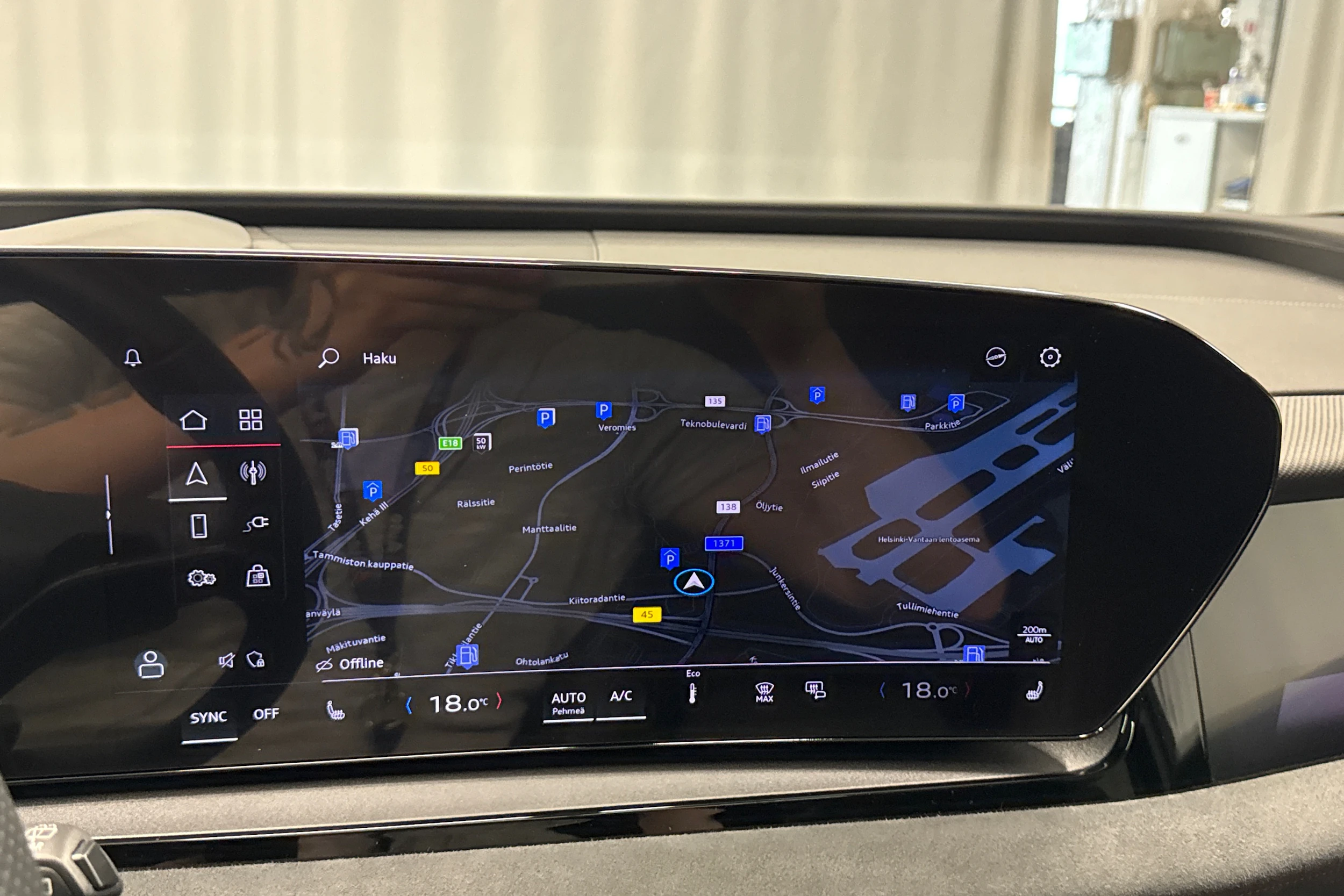 harmaa Audi Q6 e-tron 2024 kuva 18.