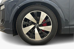 sininen Audi Q6 e-tron 2024 kuva 9.