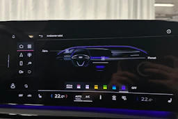 sininen Audi Q6 e-tron 2024 kuva 26.