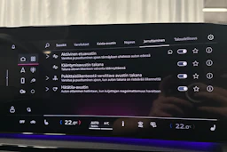 sininen Audi Q6 e-tron 2024 kuva 33.