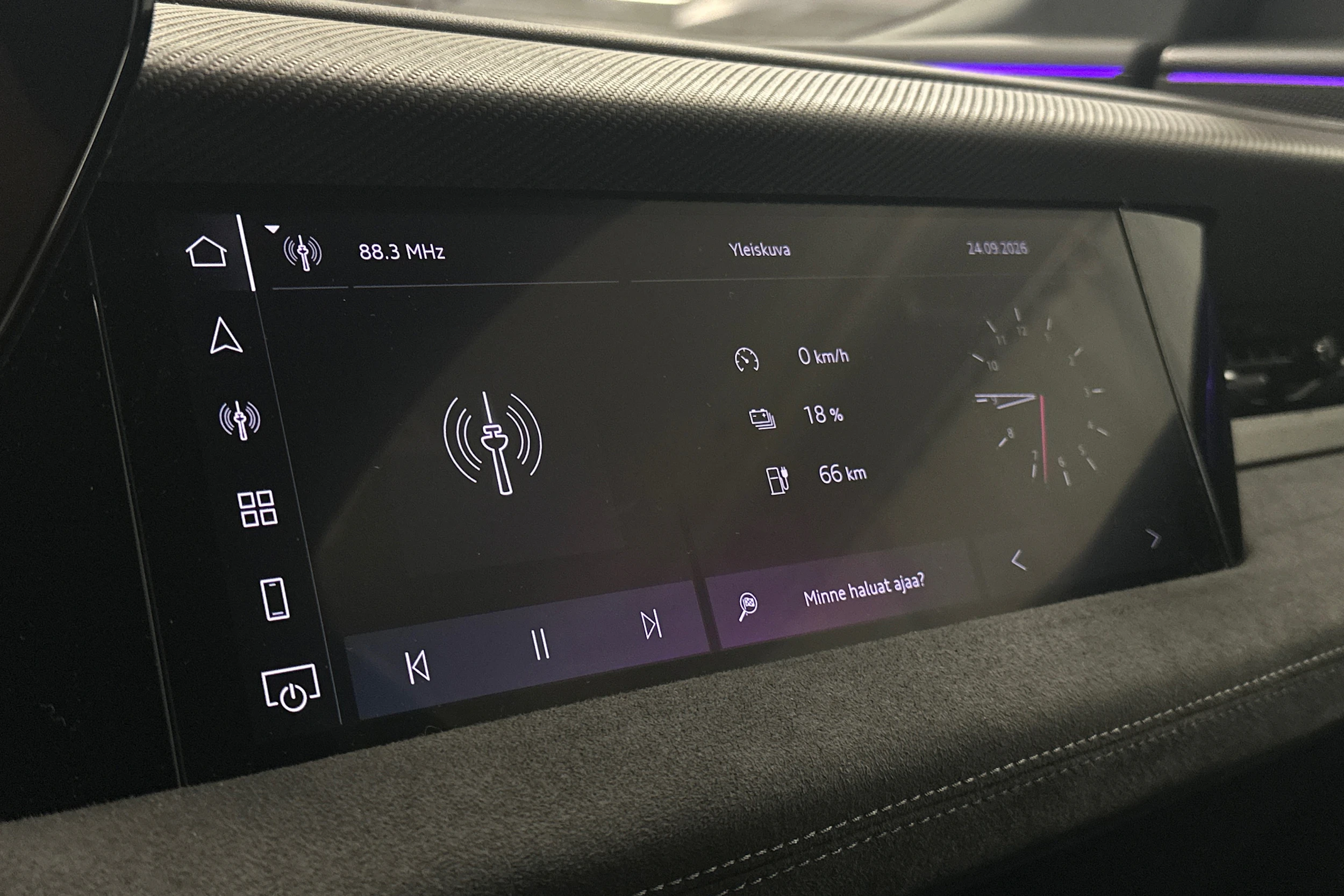sininen Audi Q6 e-tron 2024 kuva 37.