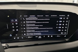 valkoinen Audi Q6 e-tron 2024 kuva 27.