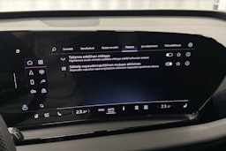 valkoinen Audi Q6 e-tron 2024 kuva 29.