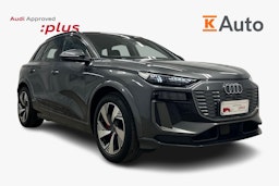 harmaa Audi Q6 e-tron 2024 kuva 1.