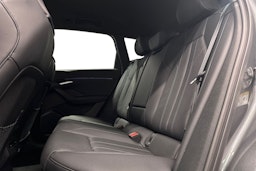 harmaa Audi Q6 e-tron 2024 kuva 10.