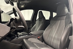 harmaa Audi Q6 e-tron 2024 kuva 15.
