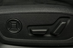 harmaa Audi Q6 e-tron 2024 kuva 16.