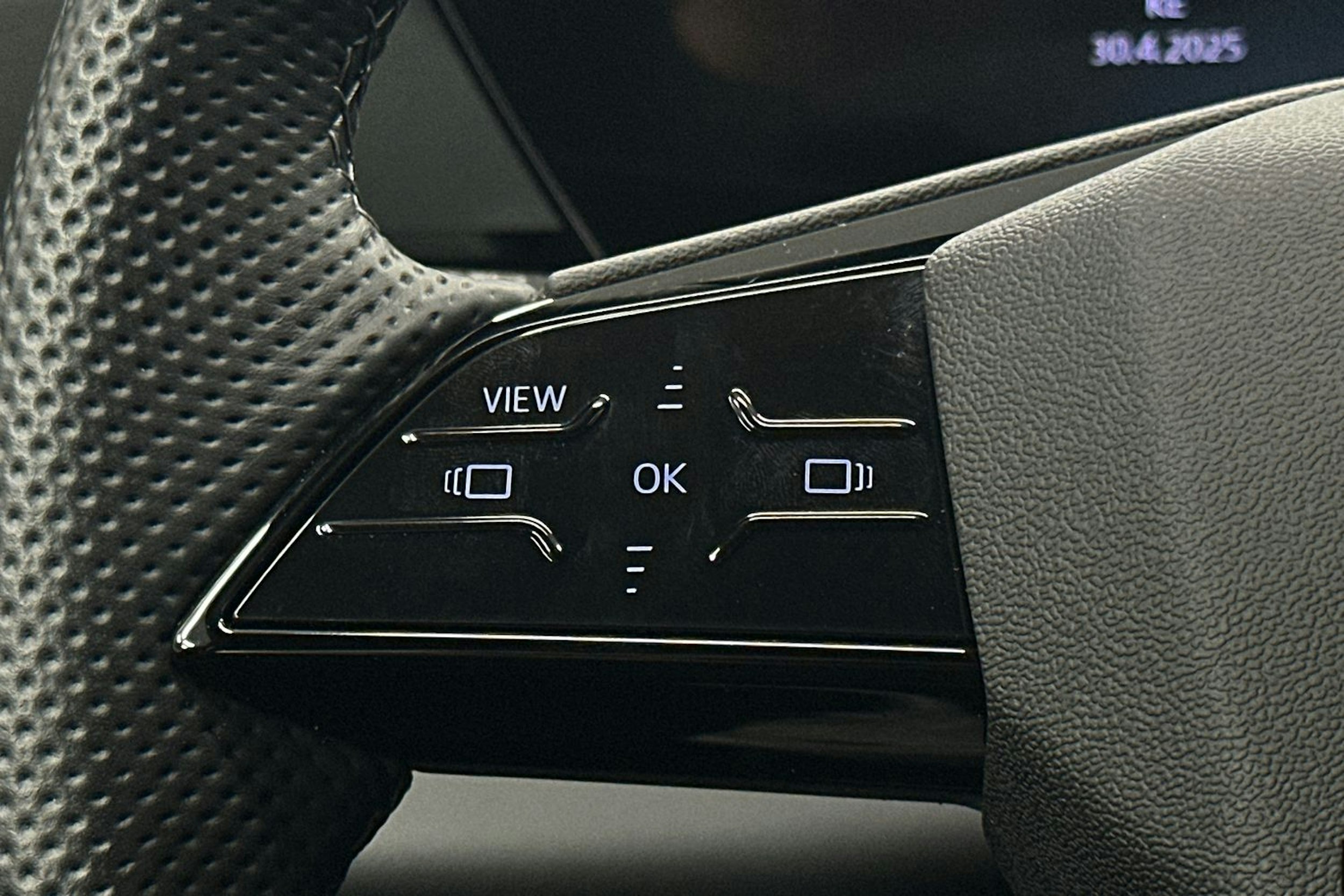 harmaa Audi Q6 e-tron 2024 kuva 18.