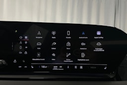 harmaa Audi Q6 e-tron 2024 kuva 26.