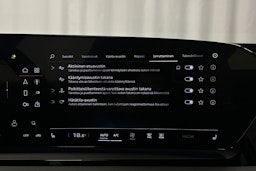 harmaa Audi Q6 e-tron 2024 kuva 31.