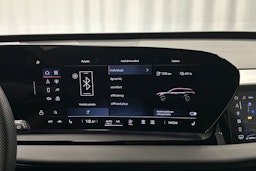 harmaa Audi Q6 e-tron 2024 kuva 35.