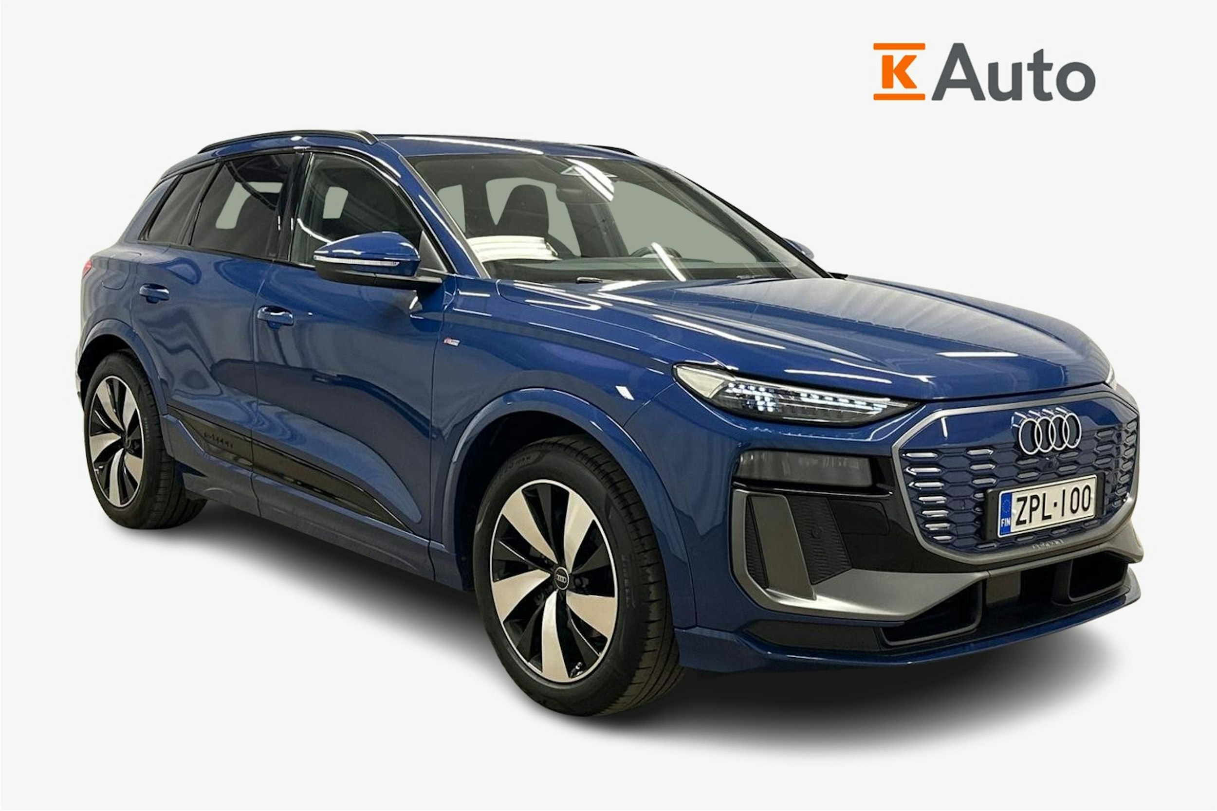 sininen Audi Q6 e-tron 2024 kuva 1.