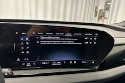 sininen Audi Q6 e-tron 2024 kuva 20.