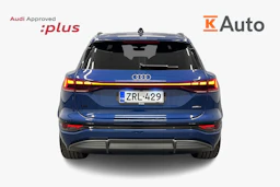 sininen Audi Q6 e-tron 2024 kuva 3.