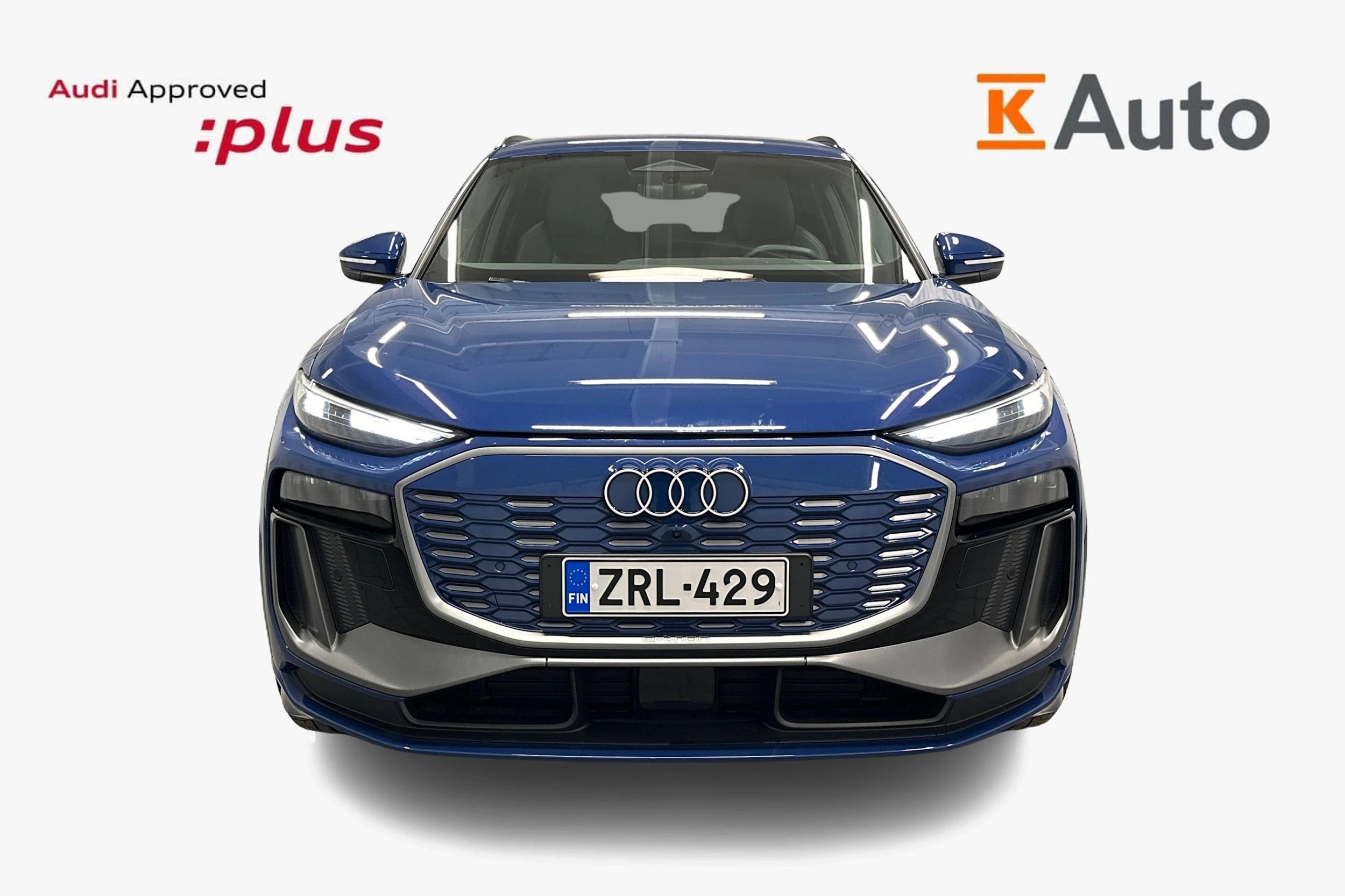 sininen Audi Q6 e-tron 2024 kuva 4.